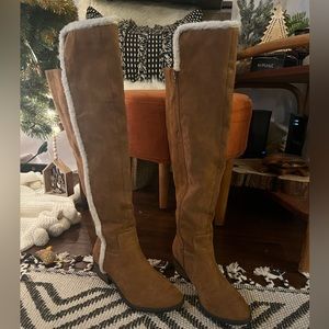 Light Brown Boots with Sherpa lining